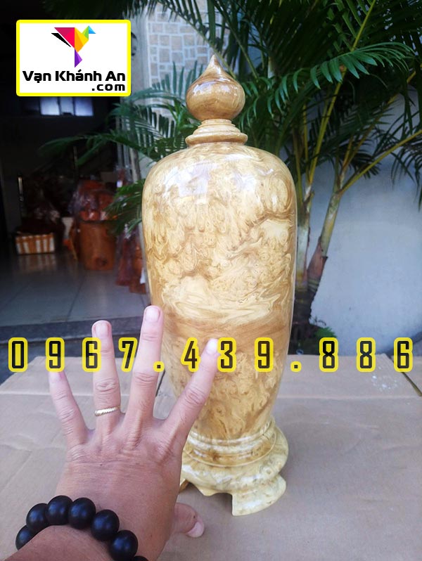 Bình hút tài lộc gỗ nu nghiến