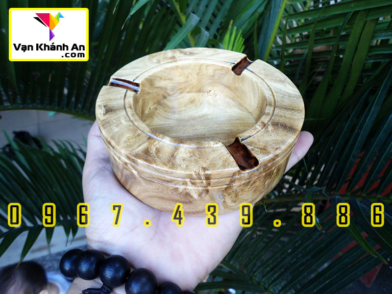 Gạt tàn thuốc lá bằng gỗ đẹp
