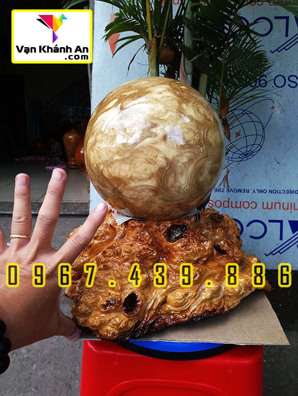 Quả bi cầu phong thủy gỗ nu nghiến