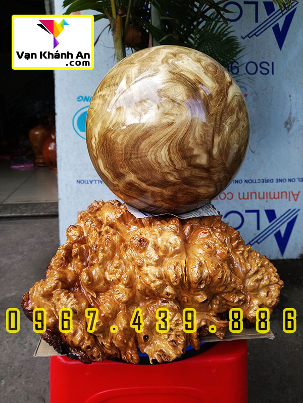 Quả bi cầu phong thủy gỗ nu nghiến