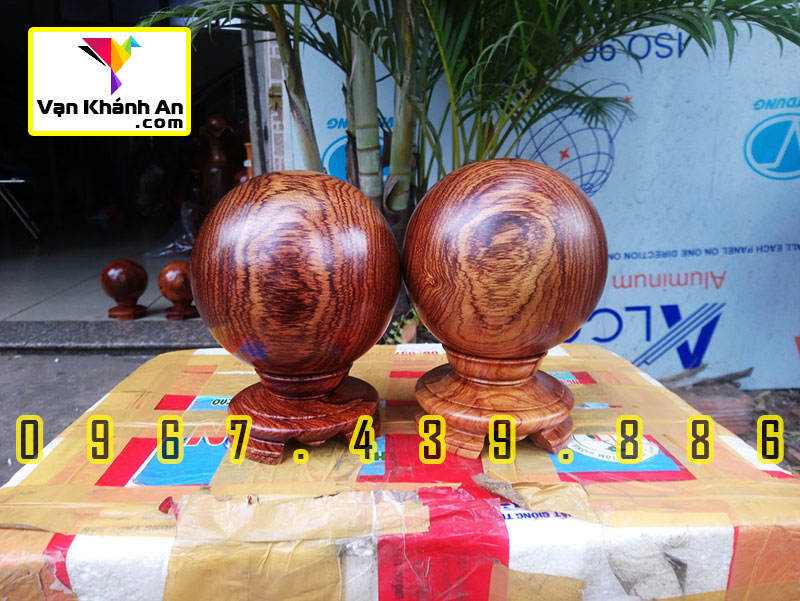 Quả cầu phong thủy gỗ cẩm