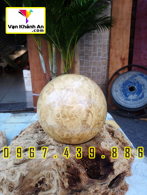 Quả cầu phong thủy gỗ nu nghiến