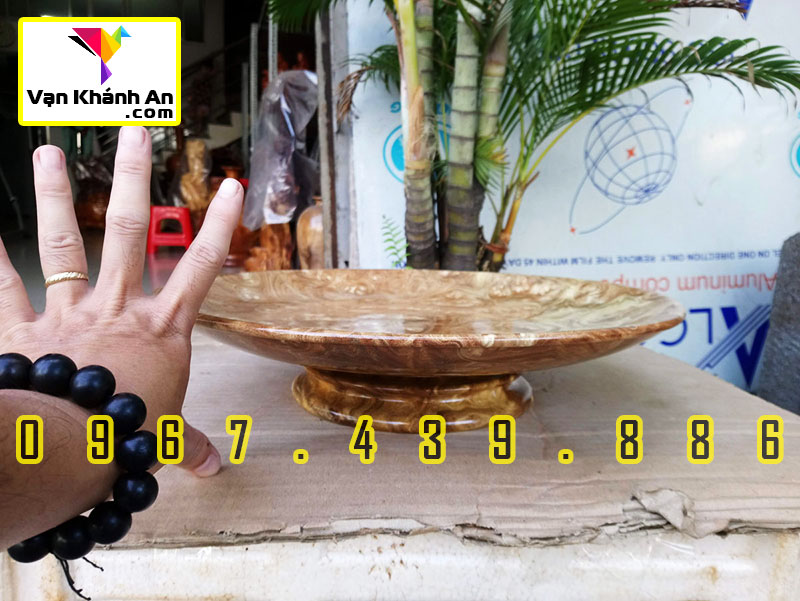 Mâm bồng bằng gỗ nu nghiến