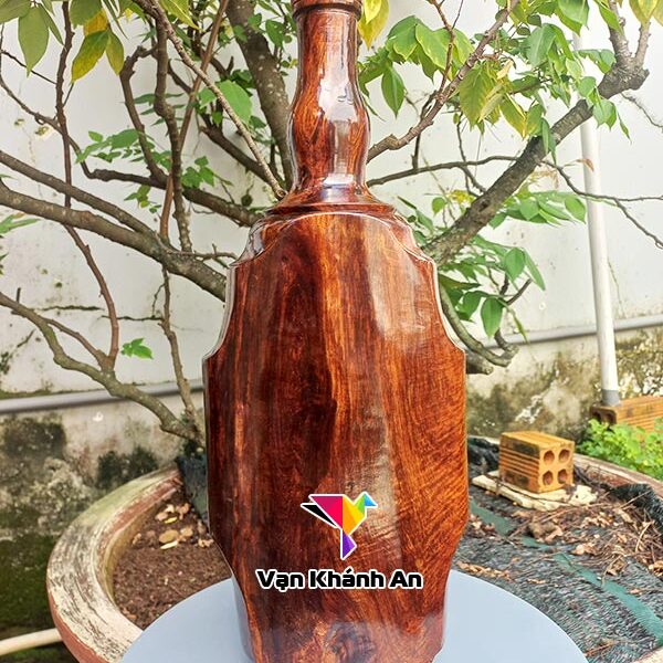 Bình nghệ thuật gỗ cẩm