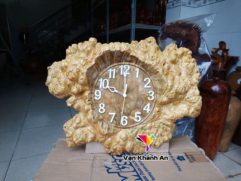 Đồng hồ gỗ nu nghiến