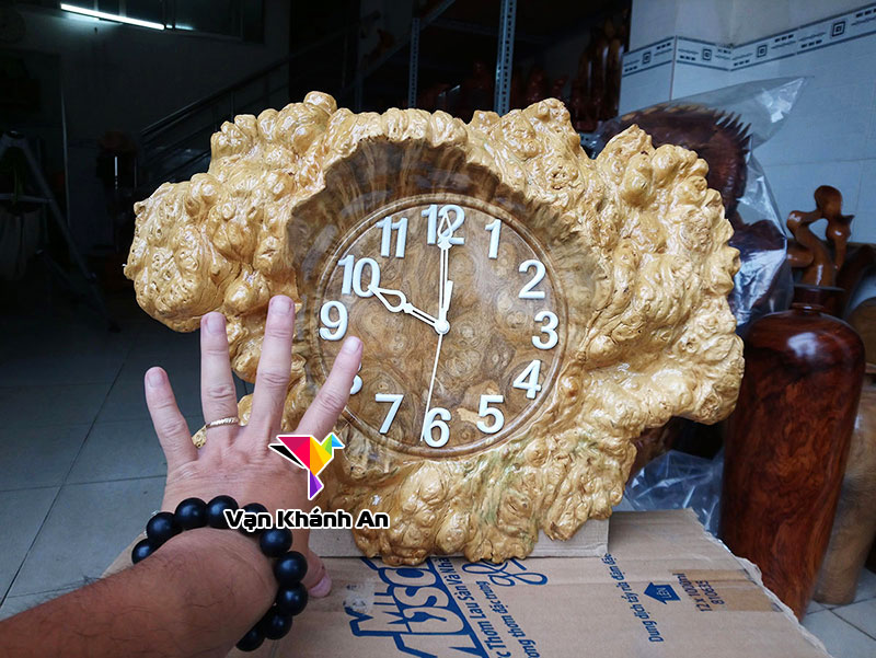 Đồng hồ gỗ nu nghiến