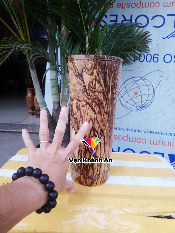 Bình cắm hoa gỗ cẩm sừng