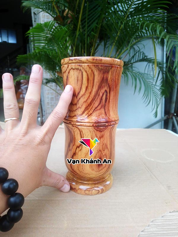 Ống cắm bút bằng gỗ