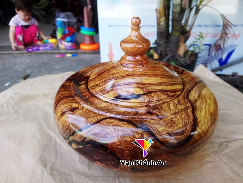 Thố đựng hạt dưa bánh kẹo gỗ cẩm