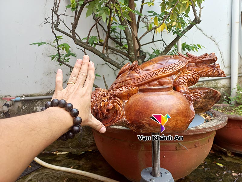 Tượng gỗ Long Quy mẫu tử