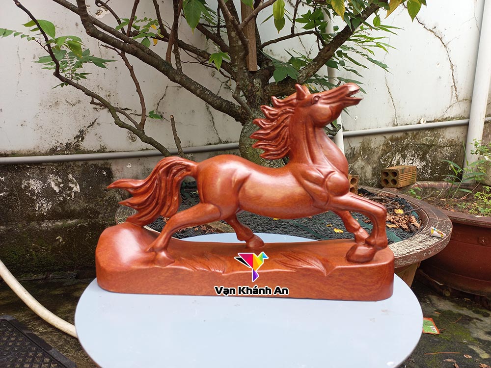Tượng ngựa mã đáo thành công