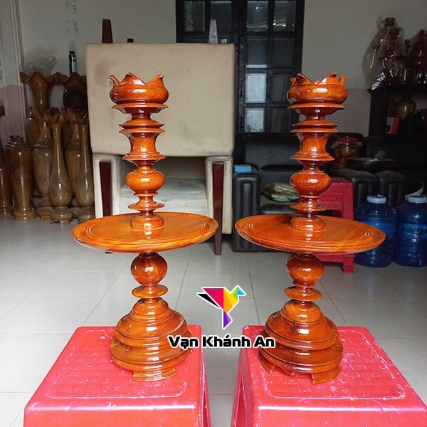 Cặp chân đèn thờ gỗ mít