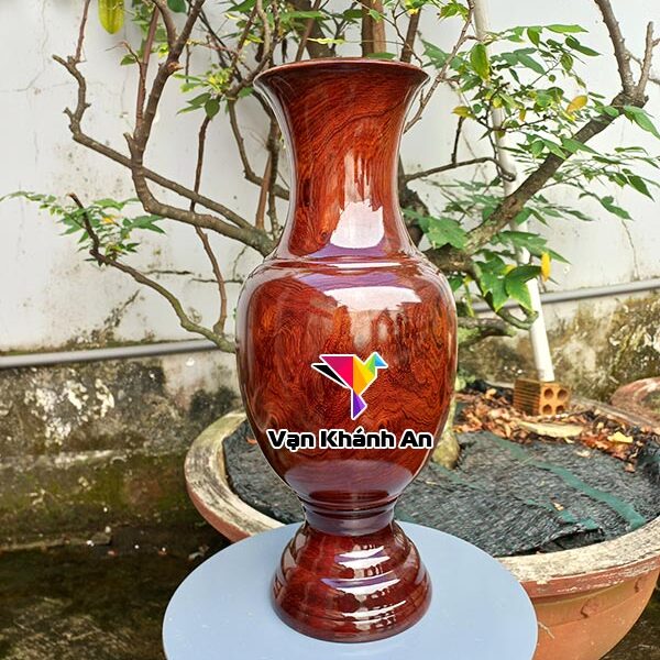Bình hút tài lộc bằng gỗ cẩm