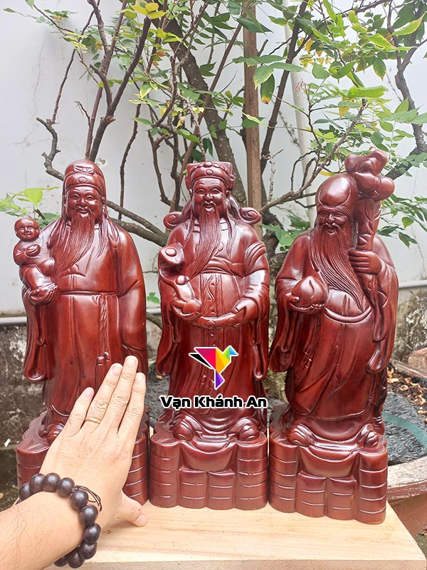 Tượng Phúc Lộc Thọ bằng gỗ hương Việt
