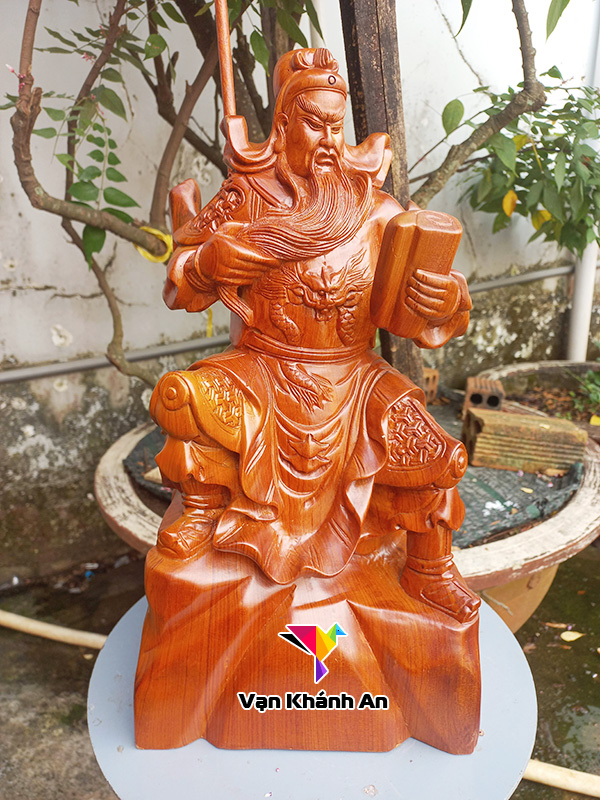Tượng Quan Công đọc sách gỗ hương