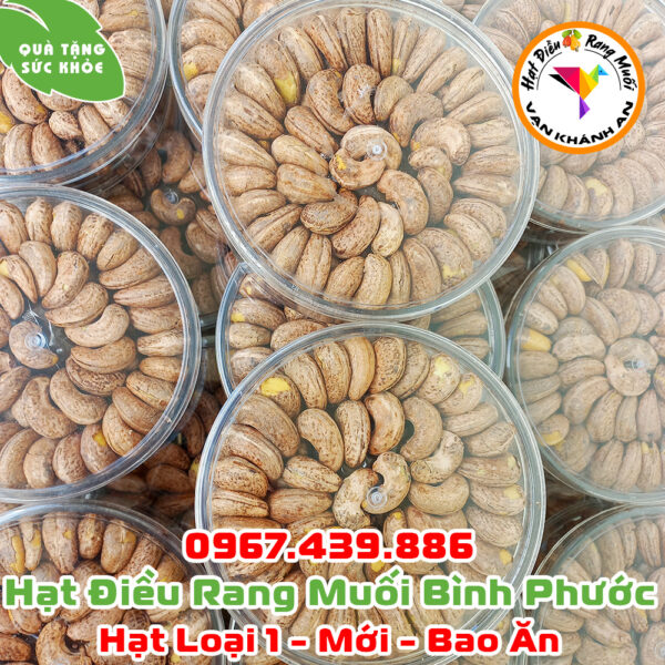 Hạt điều rang muối xếp hoa