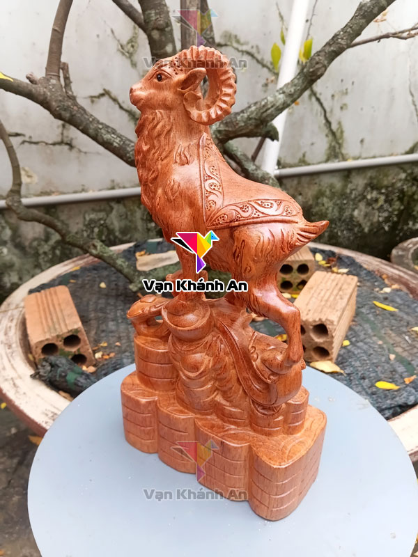 Tượng Dê Phong Thủy
