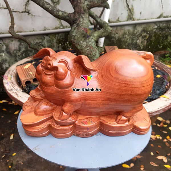 Tượng Heo Tài Lộc Gỗ Hương