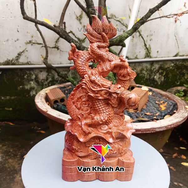 Tượng Rồng Gỗ Hương