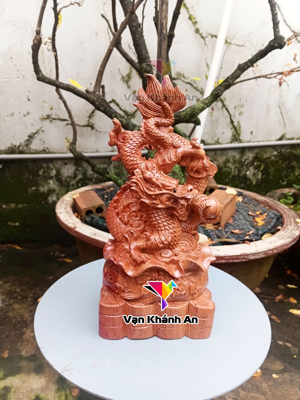 Tượng Rồng Gỗ Hương