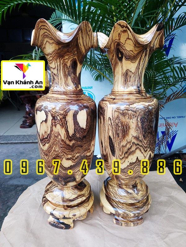 Lục Bình Gỗ Cẩm Sừng Độc Lạ