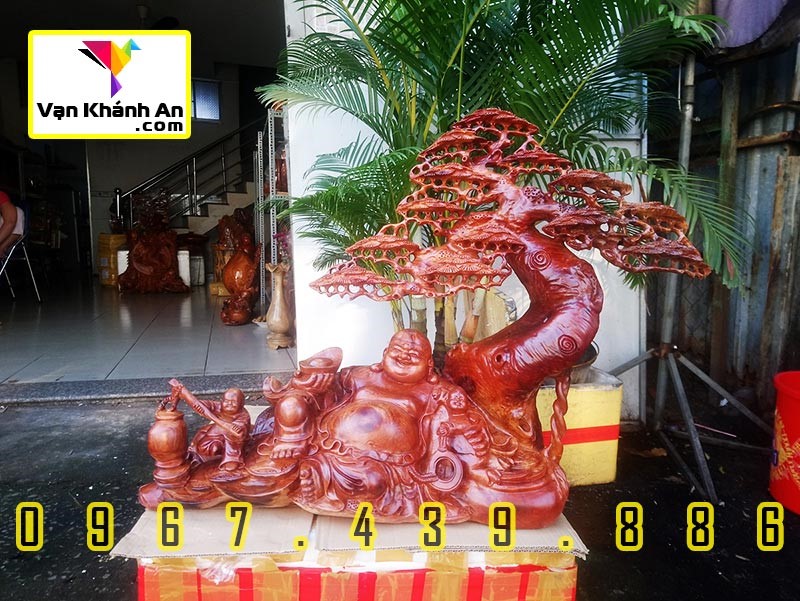 Phật Di Lặc Bằng Gỗ Hương