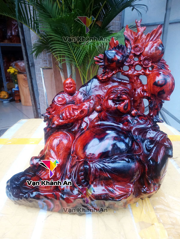 Phật Di Lặc Gỗ Trắc
