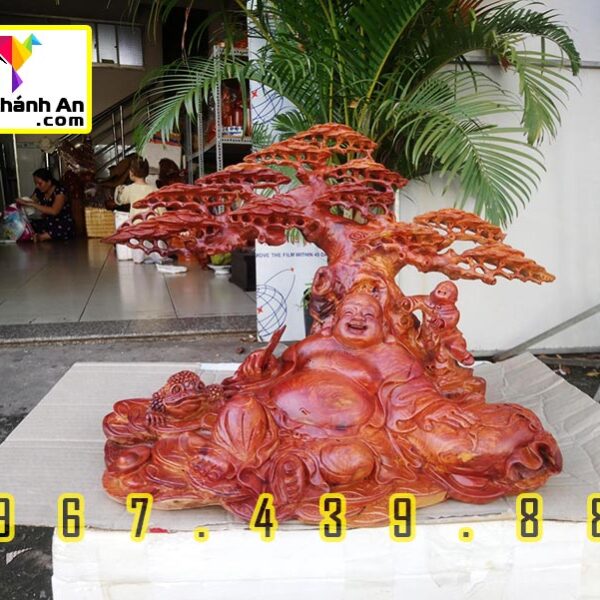 Tượng Di Lặc Bằng Gỗ
