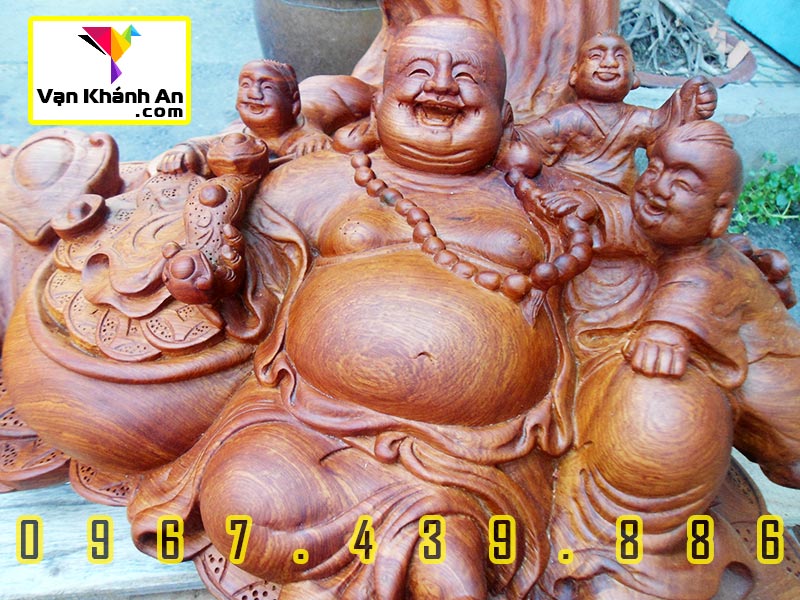 Tượng Gỗ Phật Di Lặc Ngồi Gốc Đào