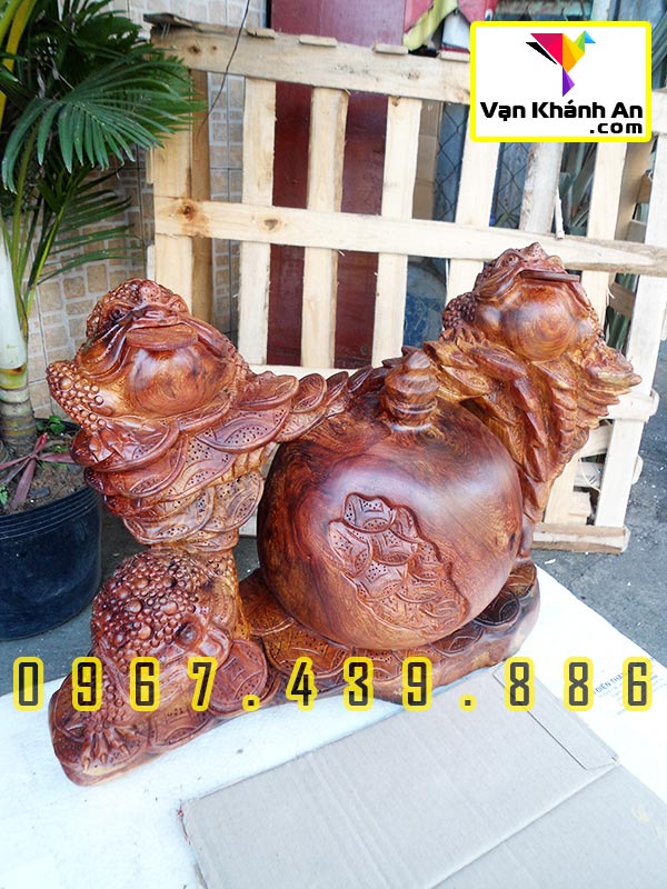Cóc 3 Chân Ngậm Tiền Phong Thủy