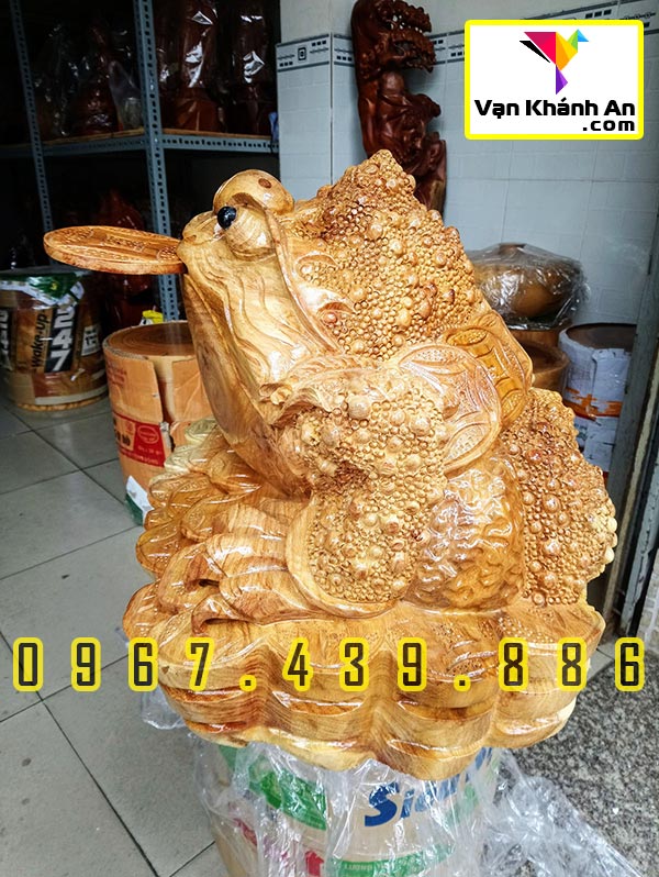 Cóc Thiềm Thừ Ngậm Tiền Phong Thủy