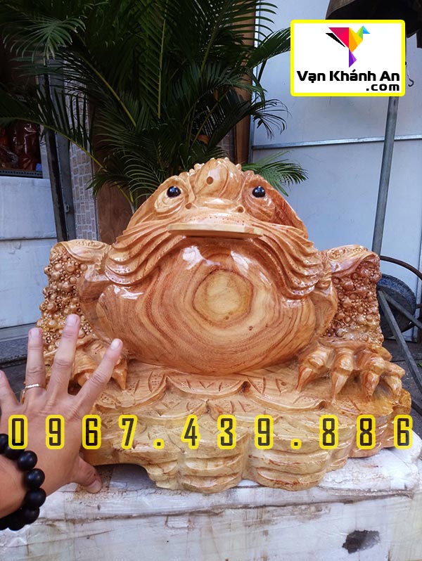 Cóc Thiềm Thừ Ngậm Tiền Tài Lộc