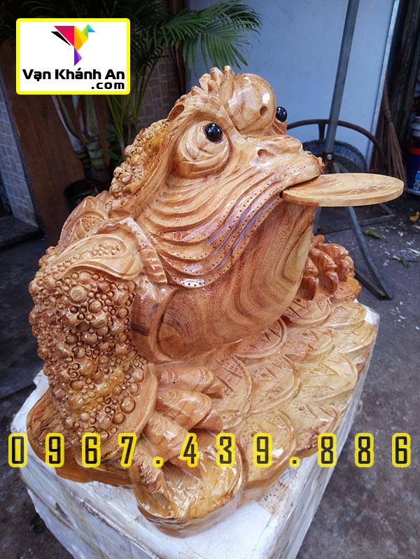 Cóc Thiềm Thừ Ngậm Tiền Tài Lộc