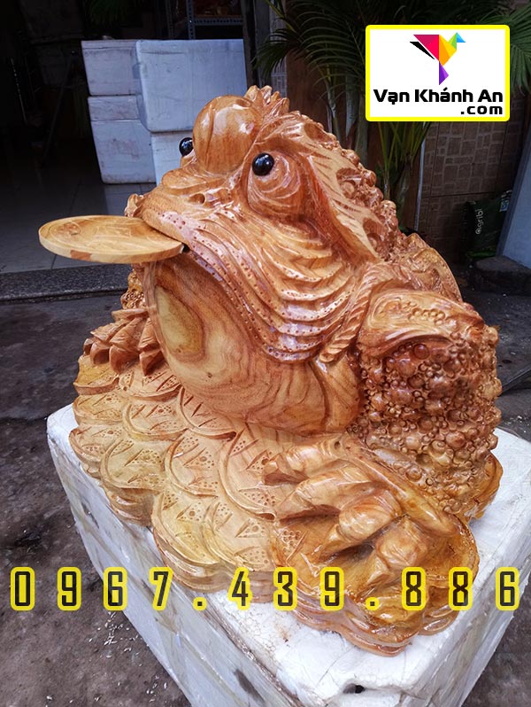 Cóc Thiềm Thừ Ngậm Tiền Tài Lộc