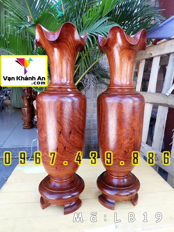 Lục Bình Gỗ Hương Huyết Đẹp Lạ