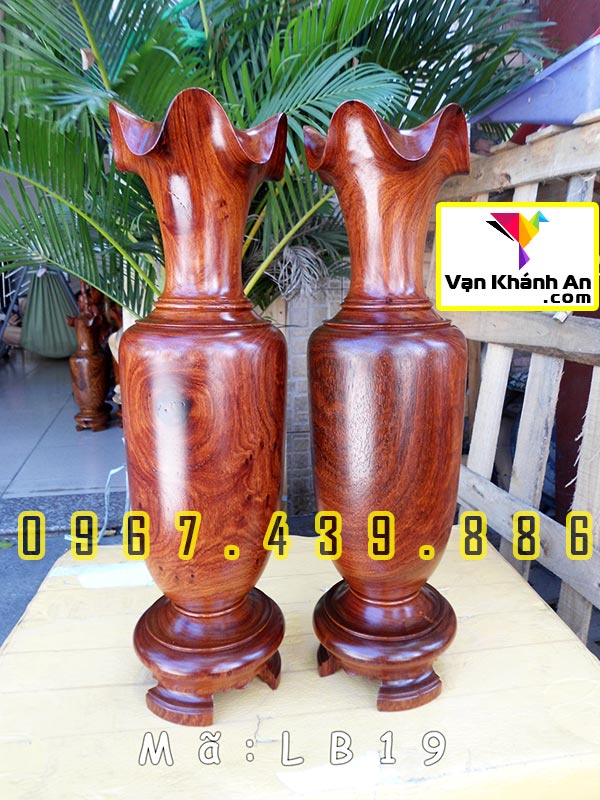 Lục Bình Gỗ Hương Huyết Đẹp Lạ