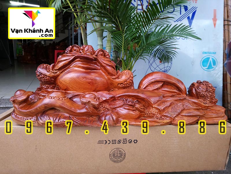 Thiềm Thừ Trấn Chum Tiền