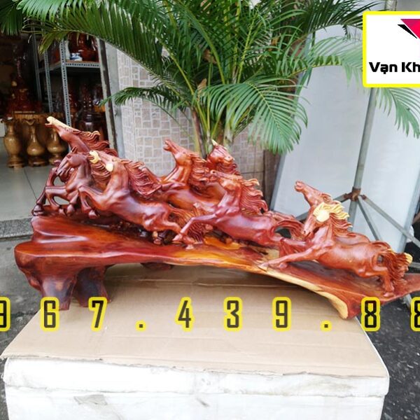Tượng Bát Mã Truy Phong Gỗ