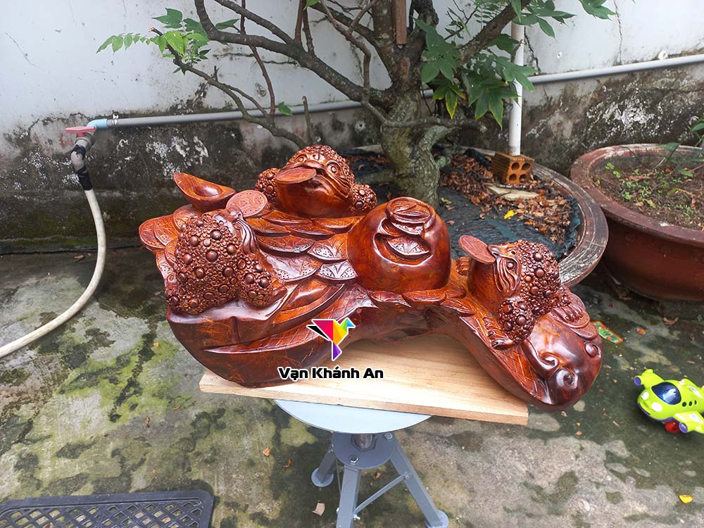 Tượng Cóc Ngậm Tiền