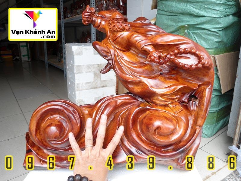 Tượng Đạt Ma Sư Tổ Quá Hải