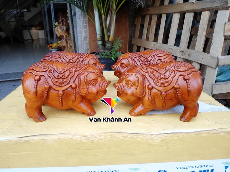 Tượng Heo Gỗ Phong Thủy