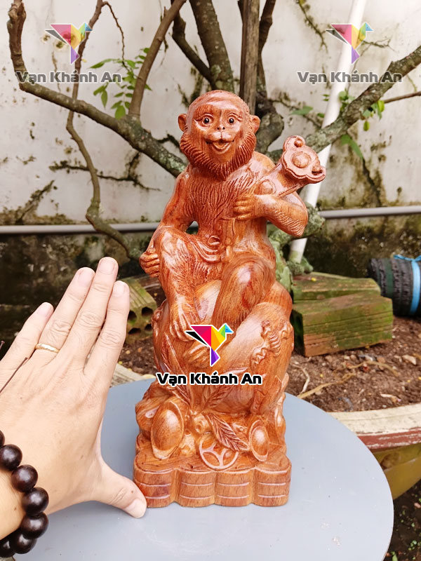 Tượng Khỉ Phong Thủy Gỗ Hương